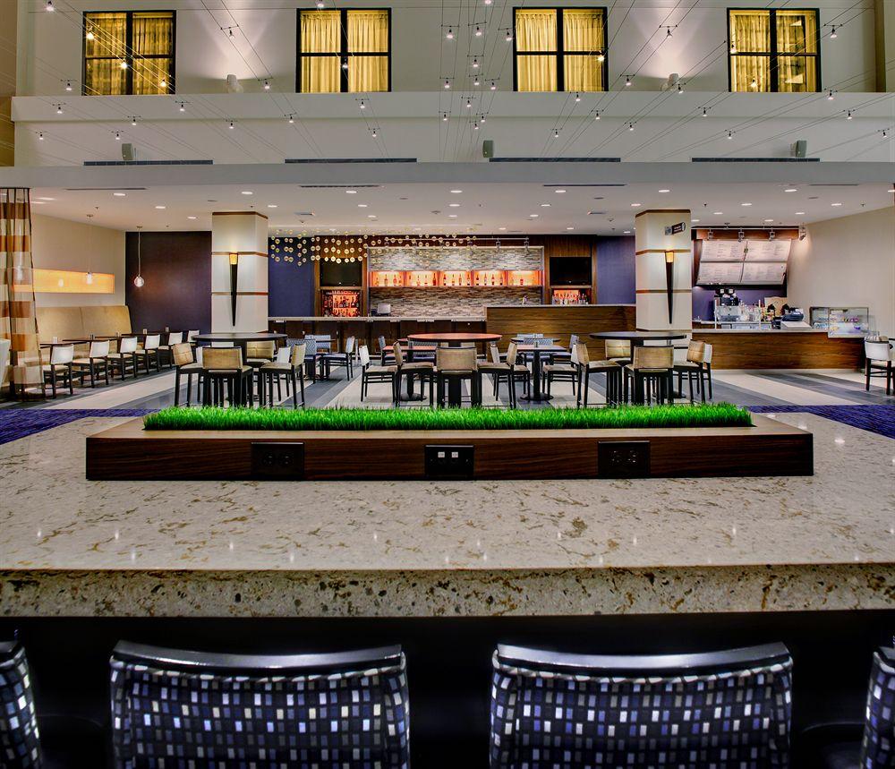 Courtyard Atlanta Decatur Downtown/Emory Hotel Bagian luar foto